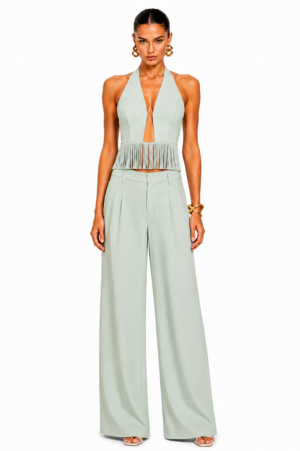 green_outfit_1023x1537_no_new