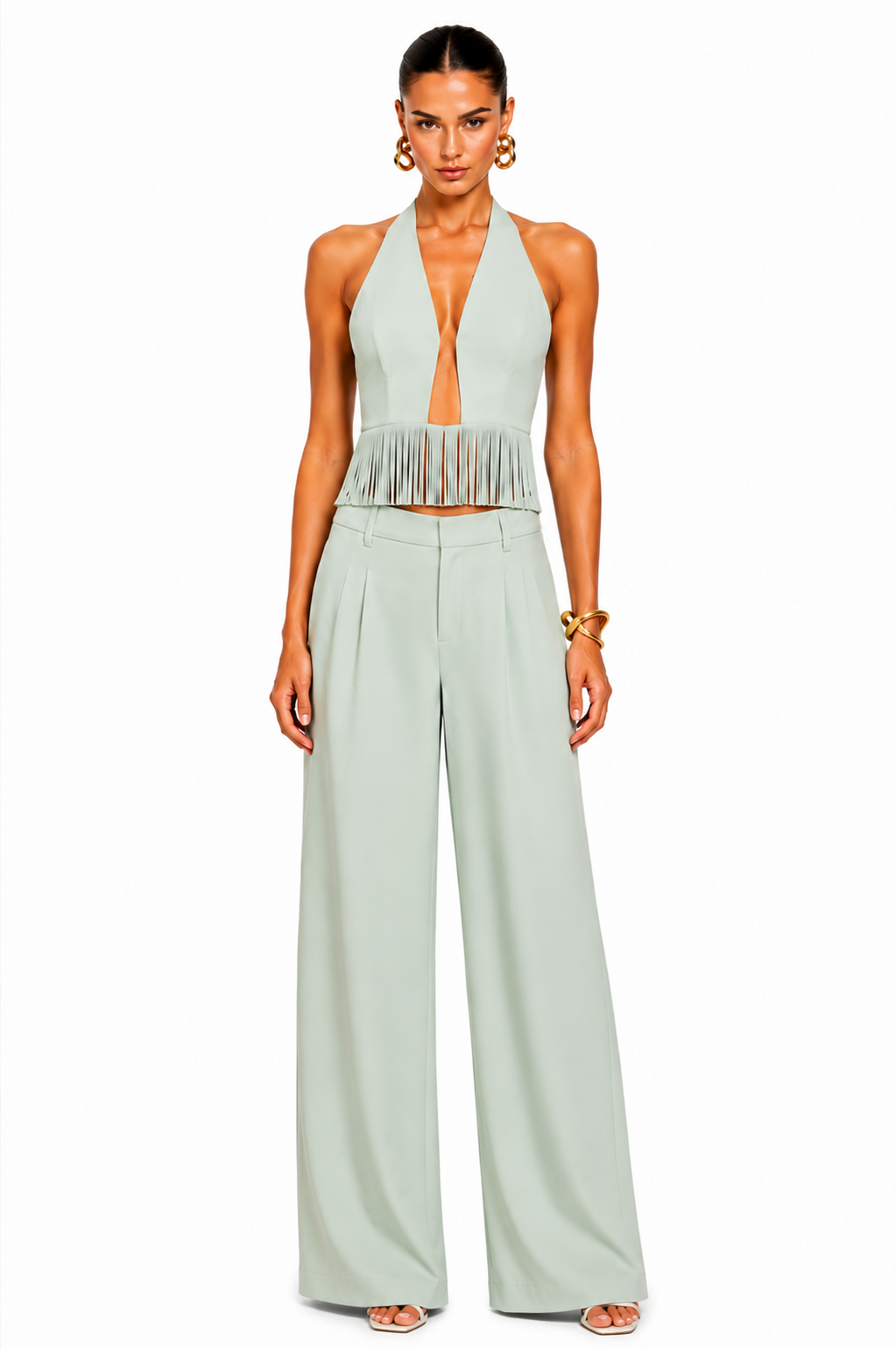green_outfit_1023x1537_no_new